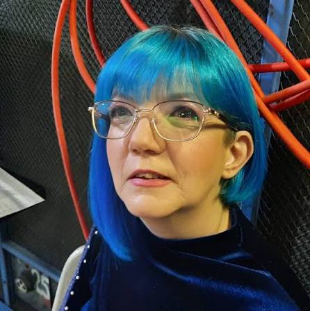 Vindecătoarea de suflete: Anca Ogescu Moscu, medicul veterinar care dă voce necuvântătoarelor  - Cuvinte si Cafea